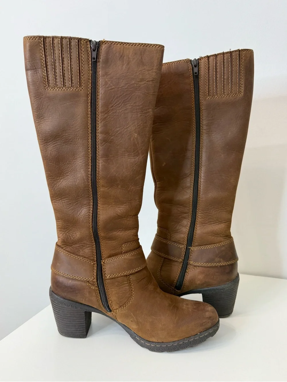 B.O.C. Distressed Brown Leather Buckle Riding Boots Stacked Block Heel Size 9.5